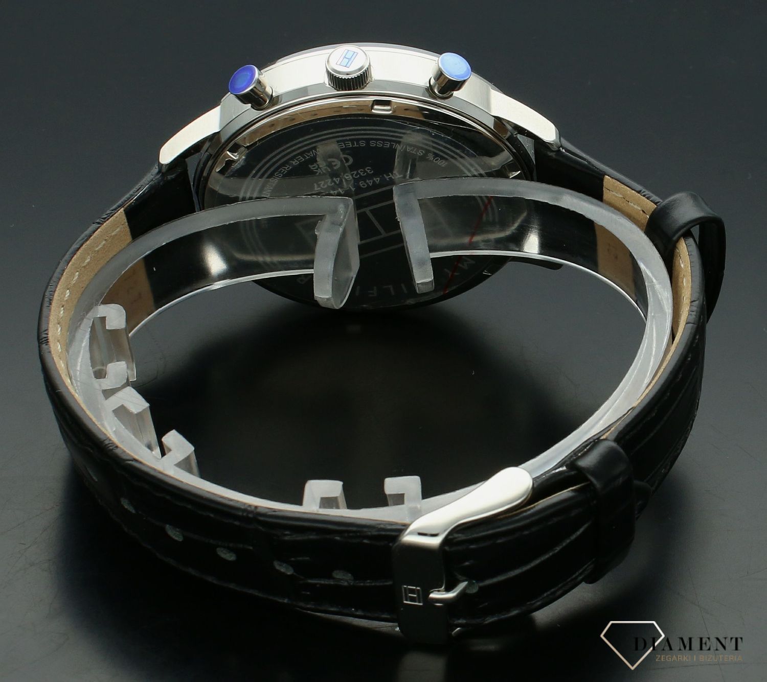 Zegarek męski Tommy Hilfiger Leonard 1791985. Męski zegarek na pasku Tommy Hilfiger. Zegarek męski Tommy Hilfiger z zieloną tarcza. Zegarek modowy na pasku. Zegarek męski Tommy Hilfiger idealny na prezent.  ( (3).jpg