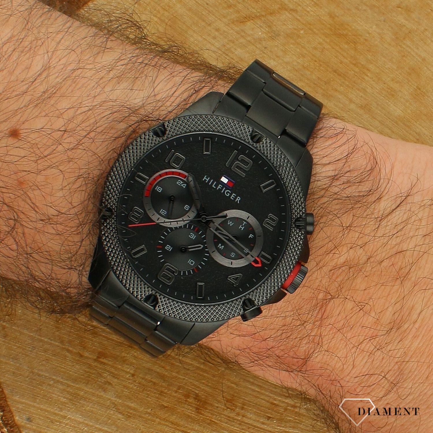 Zegarek Męski Tommy Hilfiger 1792030 Czarny Sportowy Chronograf 46mm.jpg