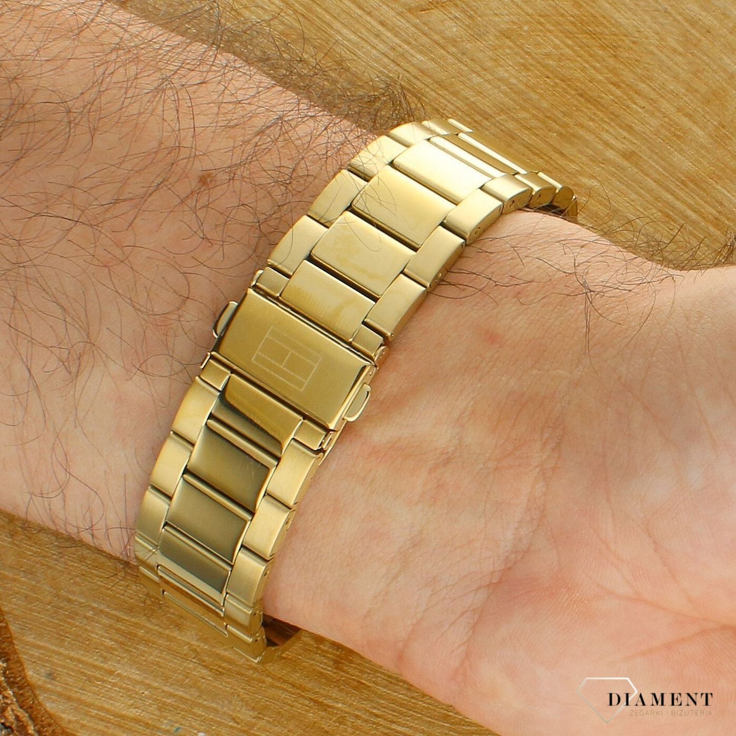 tommy-hilfiger-classic-1792241-meski-zegarek-zloty-czarny.jpg