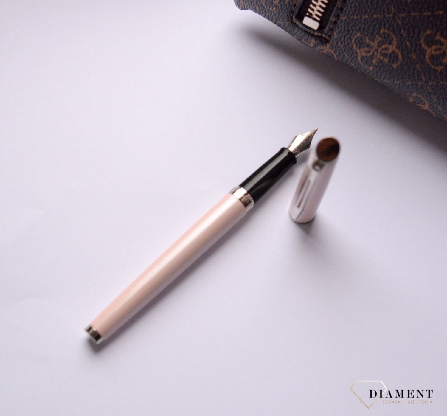 Pióro wieczne Waterman Hémisphère Jasny Róż 1869017.jpg