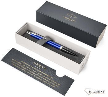 Długopis Parker Urban Nightsky Blue CT to idealny pomysł na prezent z grawerem. Artykuły piśmiennicze na prezent. Grawer gratis. Świetny upominek marki Parker dla VIP-ów.1.jpg