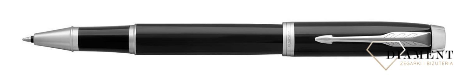 Pióro kulkowe Parker IM 1931658 w błyszczącym, czarnym kolorze z chromowanymi wykończeniami. Idealny pomysł na prezent z grawerem. Artykuły piśmiennicze na prezent. Świetny upominek marki Parker dla VIP-ów..jpg