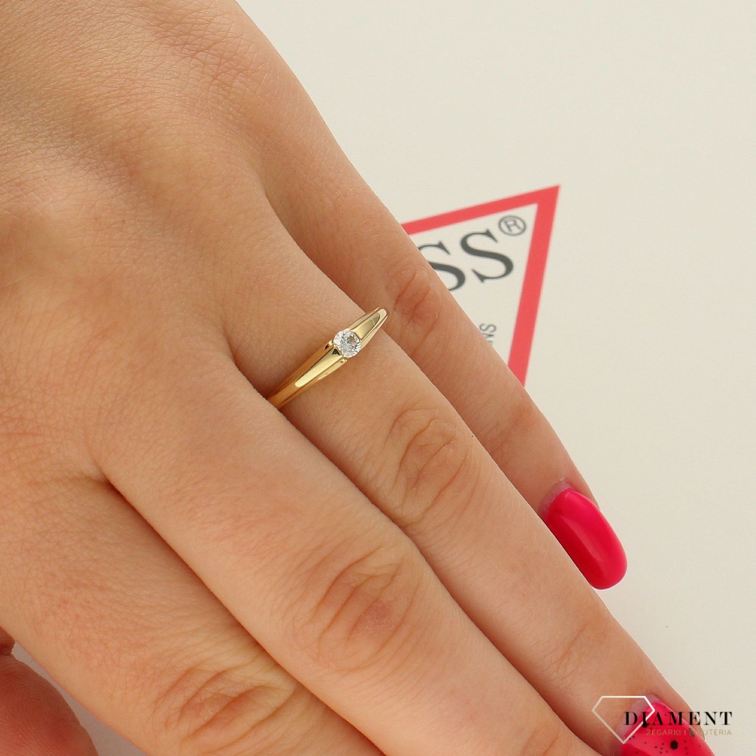 Złoty pierścionek zaręczynowy z brylantem – żółte złoto  Rozmiar 17  193908.jpg