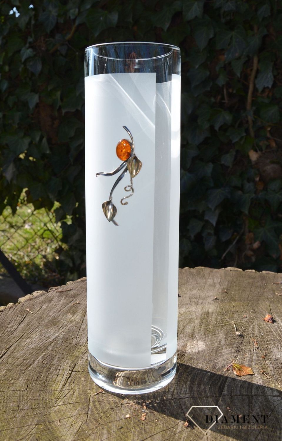 Wazon szklany 25 cm mleczny srebro i bursztyn 1L14N2. Szklany wazon o prostej formie, wąski wysoki wazon wykonany ze szkła z pełną precyzją i dbałością wykonania. Świetny pomysł na prezent..JPG