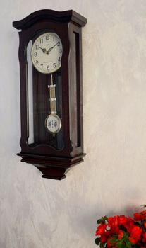 Zegar na ścianę do salonu drewniany Adler 20024W wenge. Zegar ścienny Adler 20024W ✓Zegary ścienne✓Zegary szafkowe ✓ Drewniany zegar (4).JPG