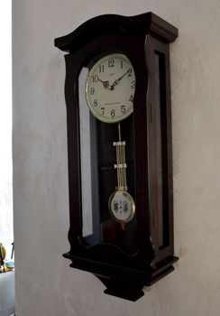 Zegar na ścianę do salonu drewniany Adler 20024W wenge. Zegar ścienny Adler 20024W ✓Zegary ścienne✓Zegary szafkowe ✓ Drewniany zegar (6).JPG