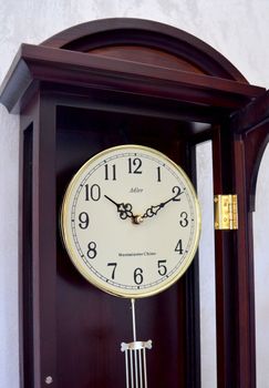 Zegar ścienny z wahadłem Adler 20128W ✓Zegary ścienne✓Zegary szafkowe ✓ Drewniany zegar✓  Autoryzowany sklep (4).JPG