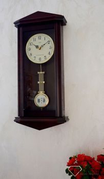 Zegar ścienny wiszący drewniany wenge Adler 20130W to zegar drewniany wiszący z wahadłem idealny do stylowych, drewnianych wnętrz. ✓Zegary ścienne✓Zegary szafkowe ✓ Drewniany zegar (1).JPG