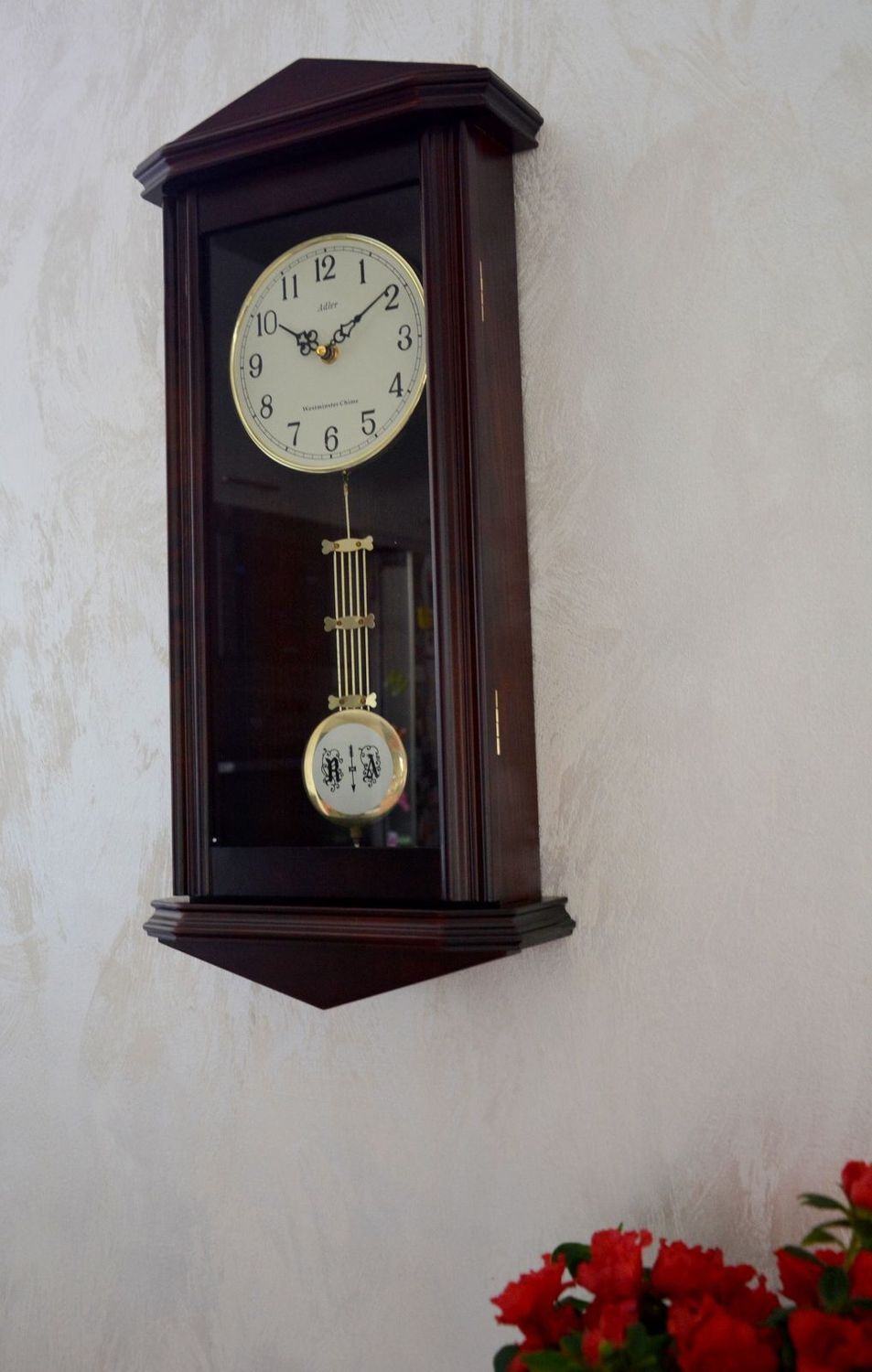 Zegar ścienny wiszący drewniany wenge Adler 20130W to zegar drewniany wiszący z wahadłem idealny do stylowych, drewnianych wnętrz. ✓Zegary ścienne✓Zegary szafkowe ✓ (2).JPG