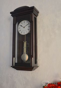 Zegar ścienny drewniany wenge Adler 20238W ✅ Zegar ścienny wykonany z drewna w ciemnej kolorystyce. ✅ Tarcza zegara w jasnym kolorze z czarnymi cyframi rzymskimi ✅ Drewniany zegar z wahadłem (4).JPG