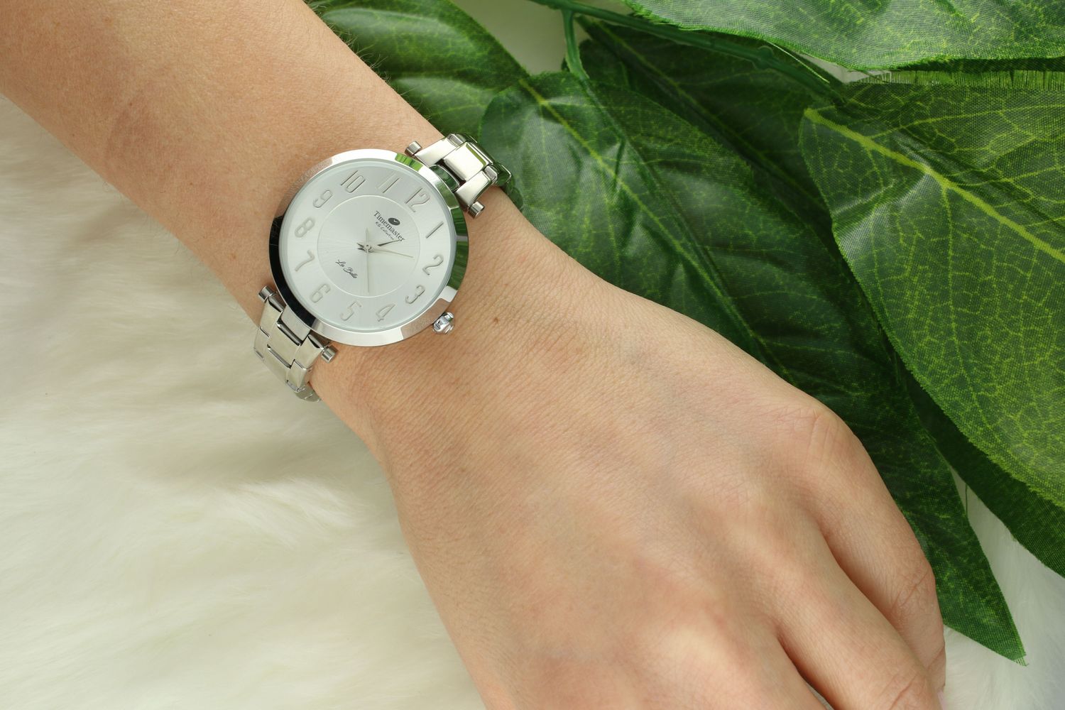 Zegarek damski na bransolecie Timemaster z cyframi 203-11A. Tani zegarek dla kobiety. Zegarek z cyferkami. Damski zegarek srebrny na bransolecie. Pomysł na prezent dla kobiety. Czytelny zegarek, tani..jpg