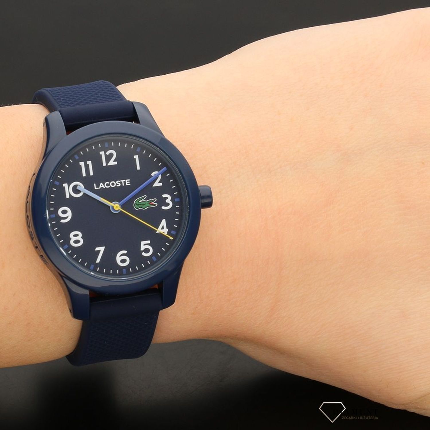 Dziecięcy zegarek LACOSTE KIDS L1212 2030002.jpg