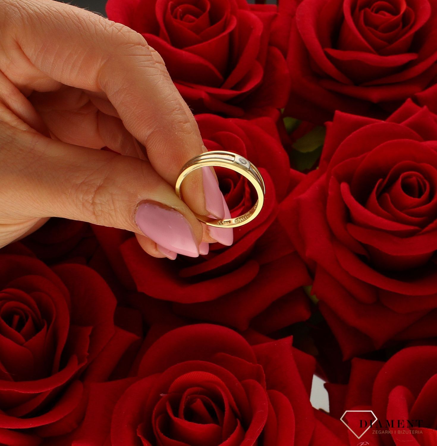 Złoty pierścionek damski “Obrączka z płaską cyrkonią” 585.  Klasyczny pierścionek. Pierścionek zaręczynowy. Pierścionek złoty z.jpg