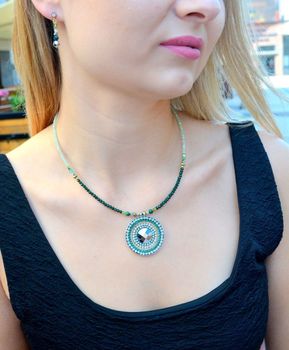Naszyjnik damski Coeur de Lion Amulet Glamorous Green 203510-0516 . Naszyjnik z amuletem w kolorach zieleni z naturalnym malachitem (6).JPG