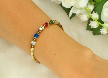 Bransoletka damska Coeur De Lion Sparkling Cubes Fusion Chain 210030-1516 złoto-wielokolorowa z kryształami Swarovski® i hematytem. Designerska i efektowna (2).jpg