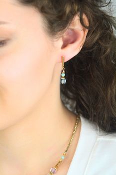 Kolczyki Coeur de Lion Cube Aura 210421-1576 złote – Swarovski®, hematyt, eleganckie (1).jpg