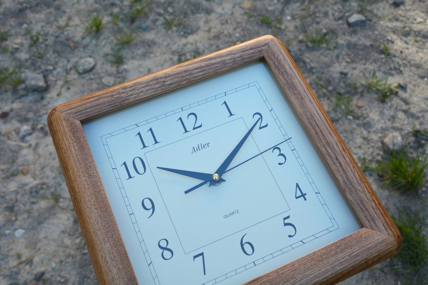 Ścienny zegar marki Adler 21047D.jpg