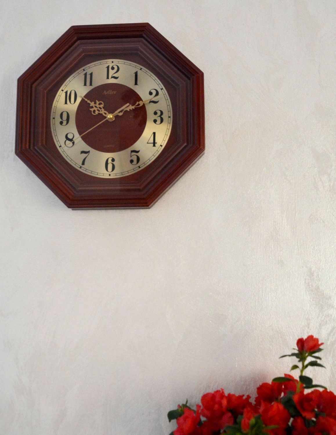 Zegar ścienny drewniany do salonu marki Adler 21087CH. Zegar drewniany w kolorze mahoń. ✓Zegary ścienne✓Zegary na ścianę (1).JPG