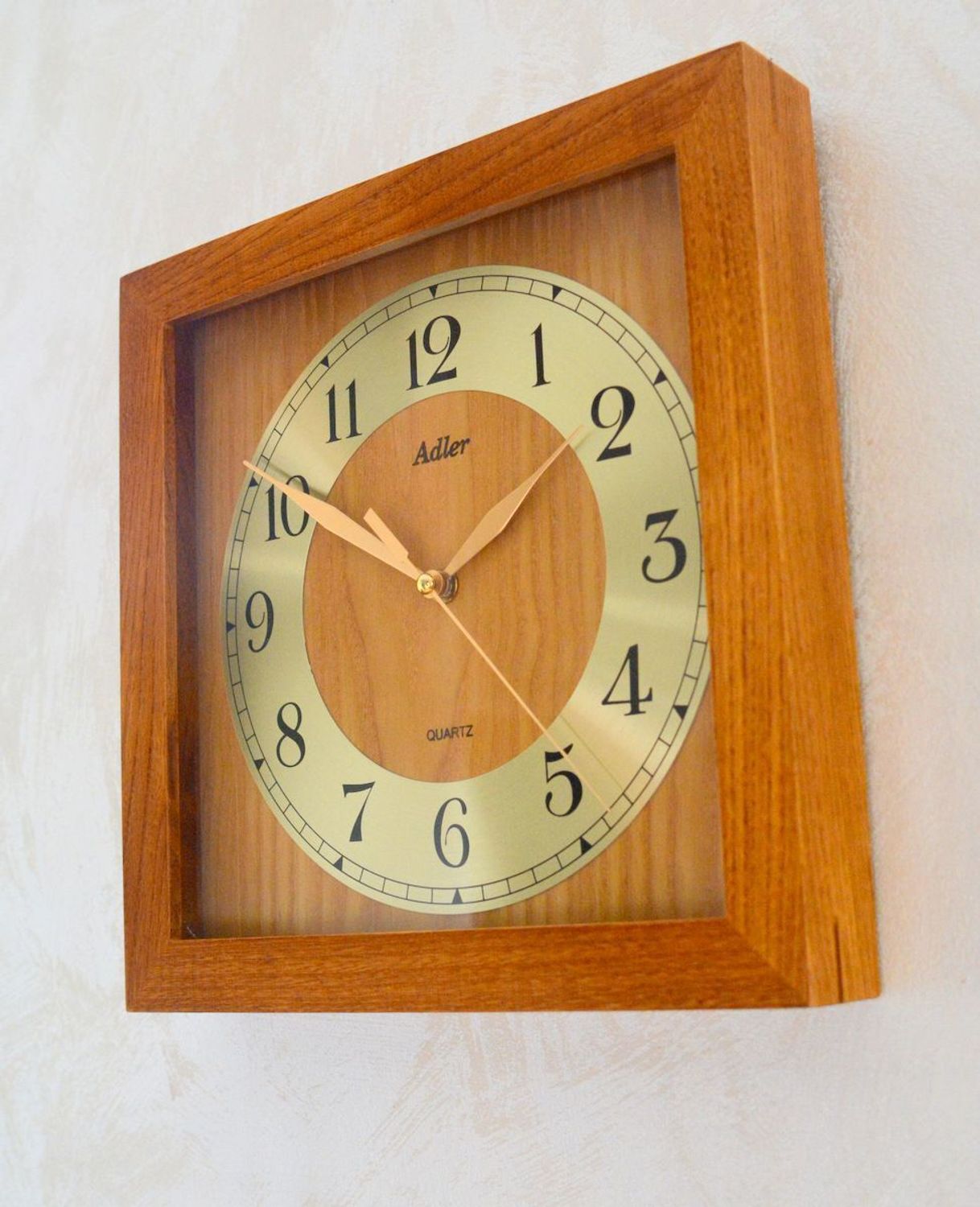 Zegar ścienny Adler 21091D. ✓Zegary ścienne✓Zegary na ścianę ✓ Drewniany zegar✓  Autoryzowany sklep✓ Kurier Gratis 24h✓ Gwarancja najniższej ceny✓Zwrot 30 dni✓Negocjacje ➤Zapraszamy!.jpg
