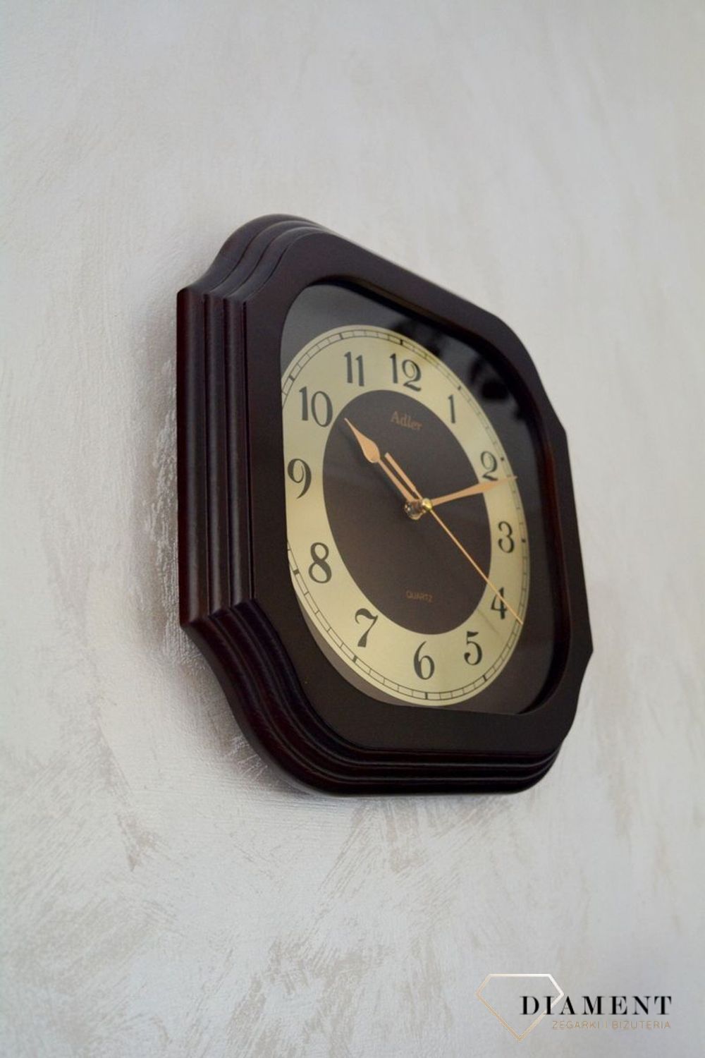 Drewniany zegar ścienny Adler 21149W w kolorze wenge z mechanizmem kwarcowym i szkłem mineralnym. Elegancki, precyzyjny, 2-letnia gwarancja. Kup online!1.jpg