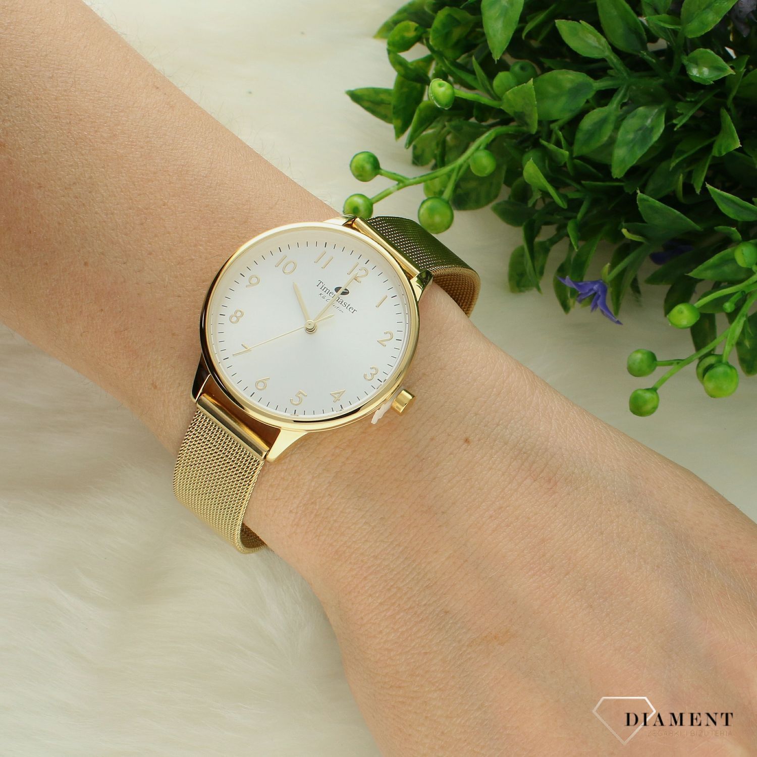 Zegarek damski na bransolecie Timemaster z cyframi 212-20. Tani zegarek dla kobiety. Zegarek z cyferkami. Damski zegarek złoty na bransolecie. Pomysł na prezent dla kobiety. Czytelny zegarek, tani..jpg
