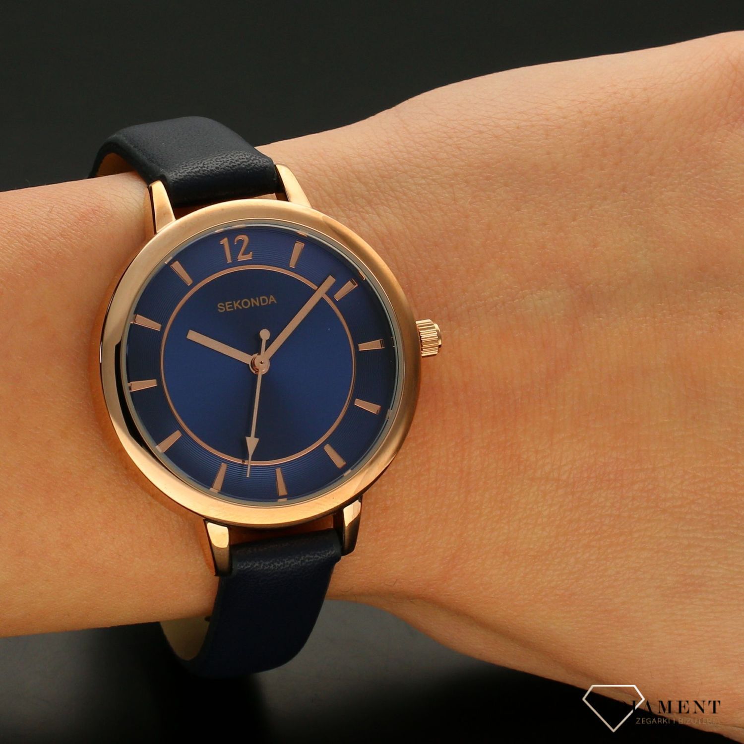 Zegarek damski Sekonda ' niebiesko- złoty  klasyk'.jpg