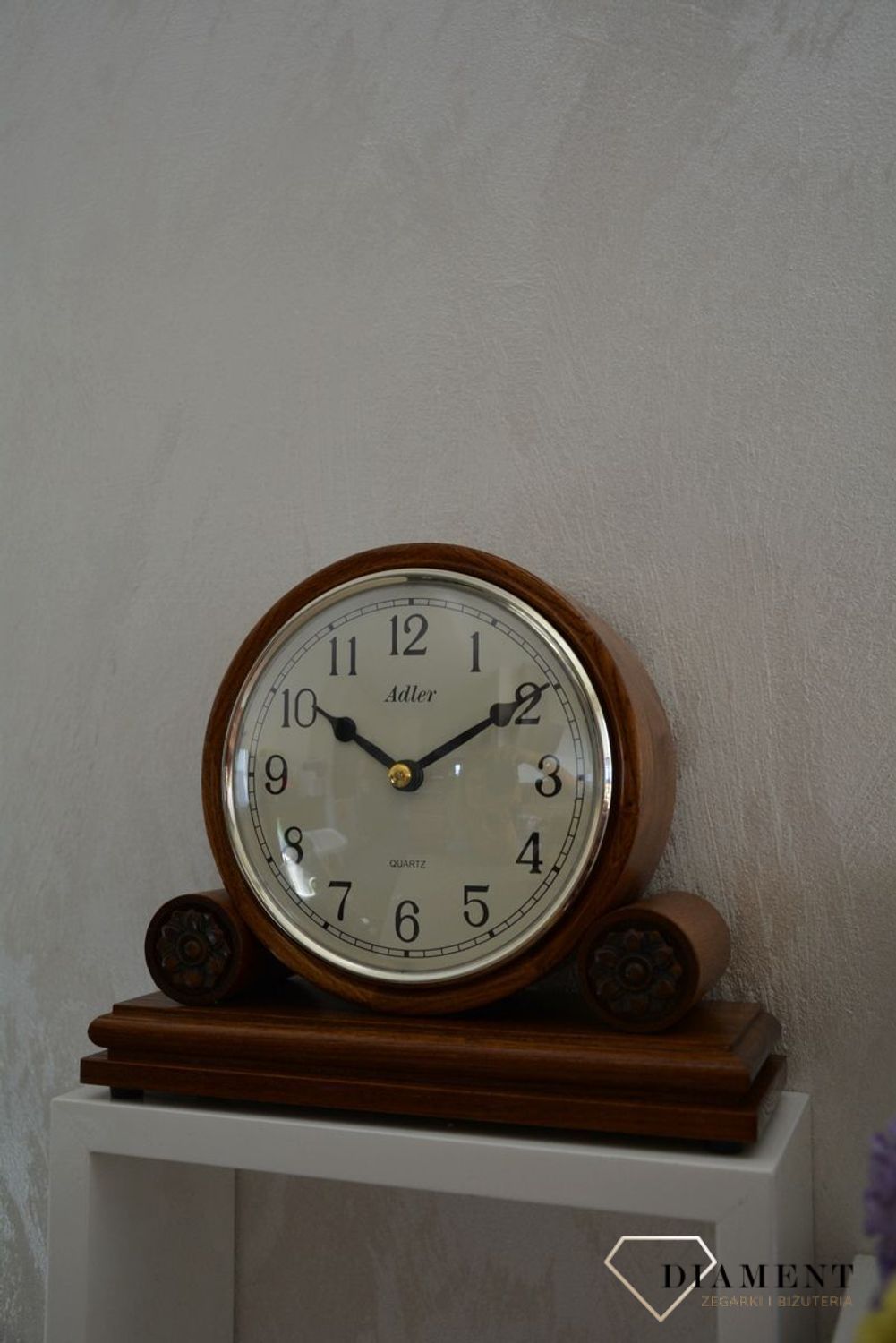 Zegar kominkowy drewniany Adler w kolorze dębu 22005D ⏰ Zegar kominkowy marki Adler w kolorze jasnego dębu z wyraźną tarcza z cyframi arabskimi w kolorze czarnym ⏰ (10).JPG