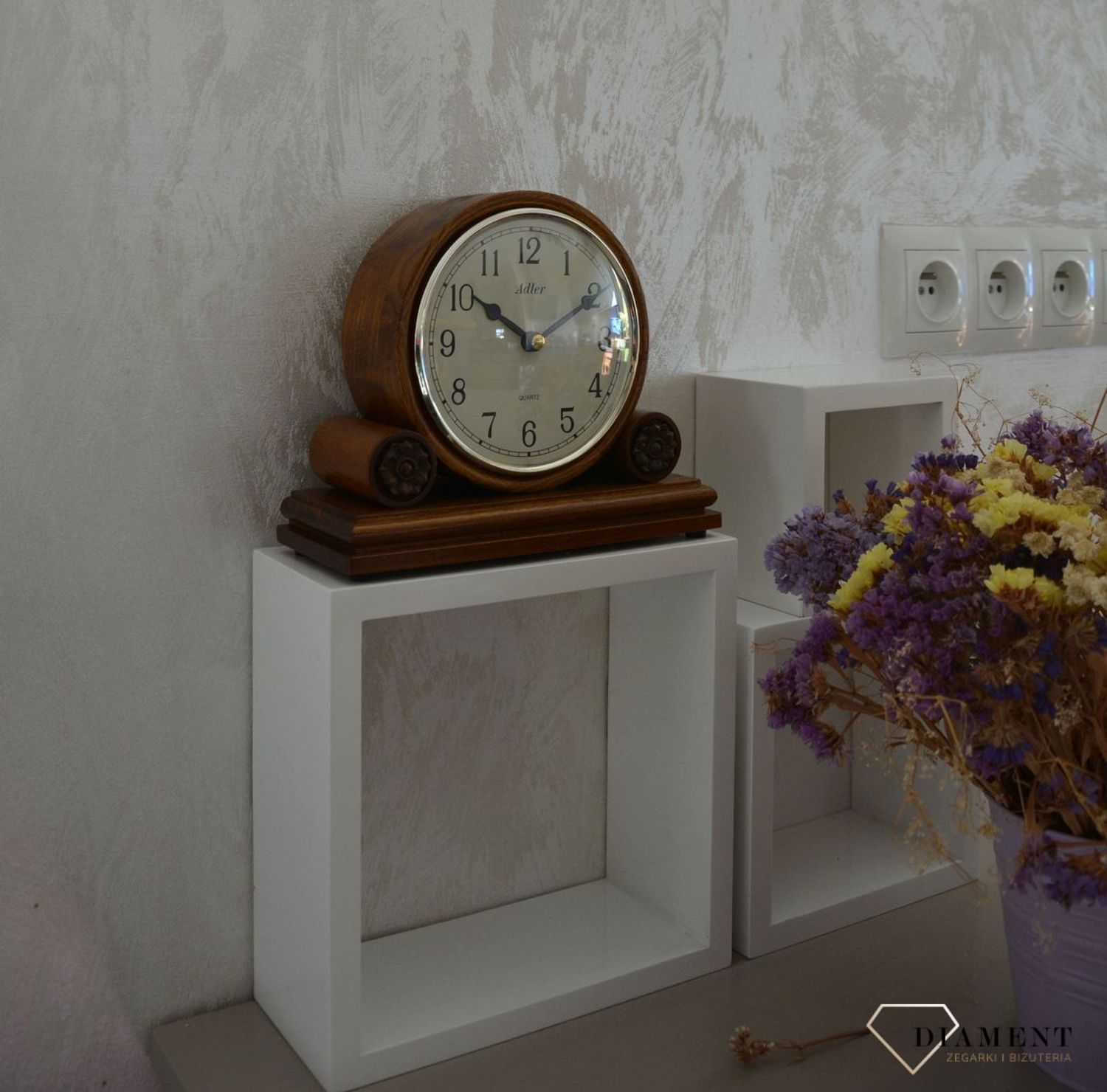 Zegar kominkowy drewniany Adler w kolorze dębu 22005D ⏰ Zegar kominkowy marki Adler w kolorze jasnego dębu z wyraźną tarcza z cyframi arabskimi w kolorze czarnym ⏰ (10).JPG