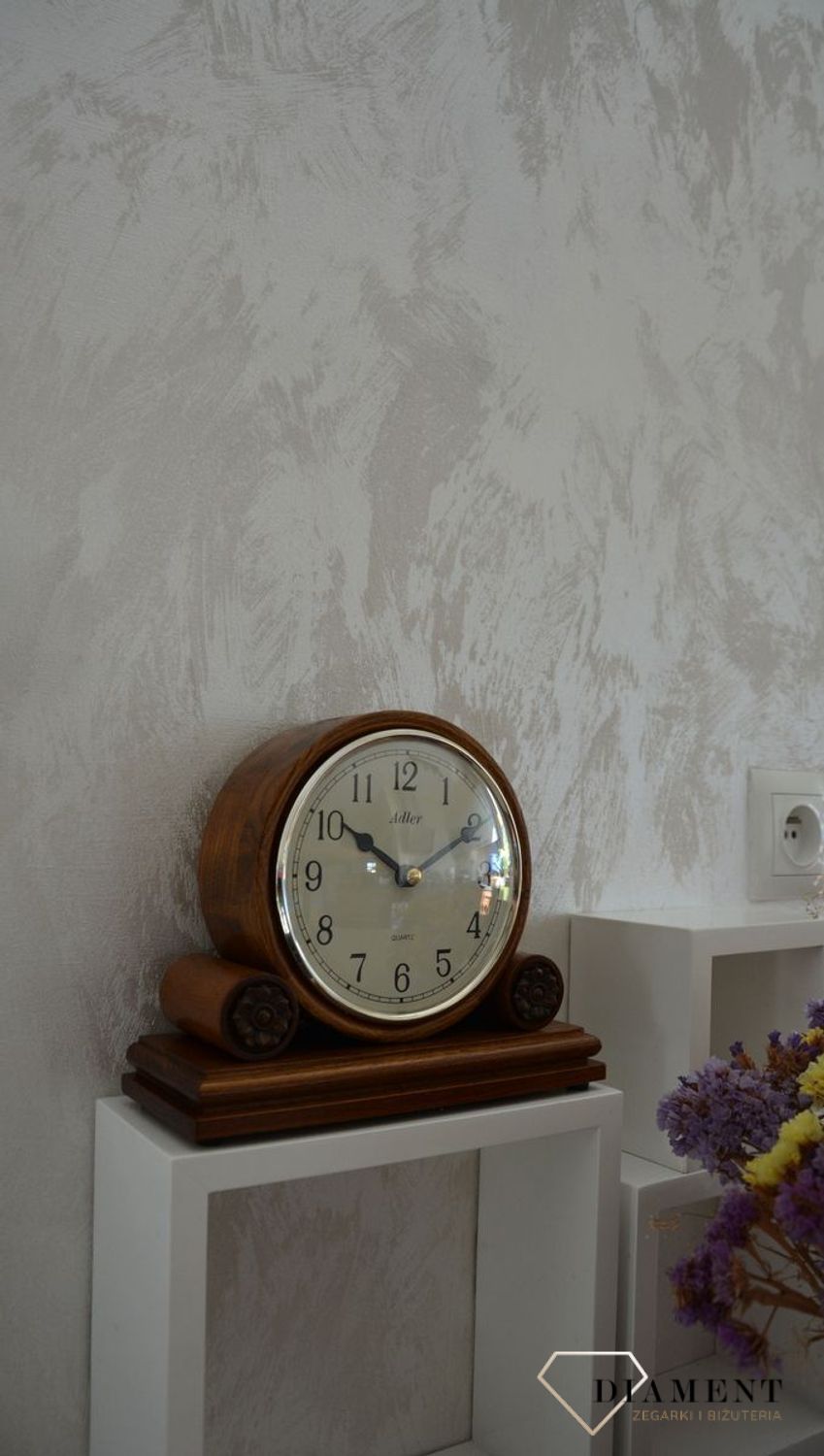 Zegar kominkowy drewniany Adler w kolorze dębu 22005D ⏰ Zegar kominkowy marki Adler w kolorze jasnego dębu z wyraźną tarcza z cyframi arabskimi w kolorze czarnym ⏰ (10).JPG