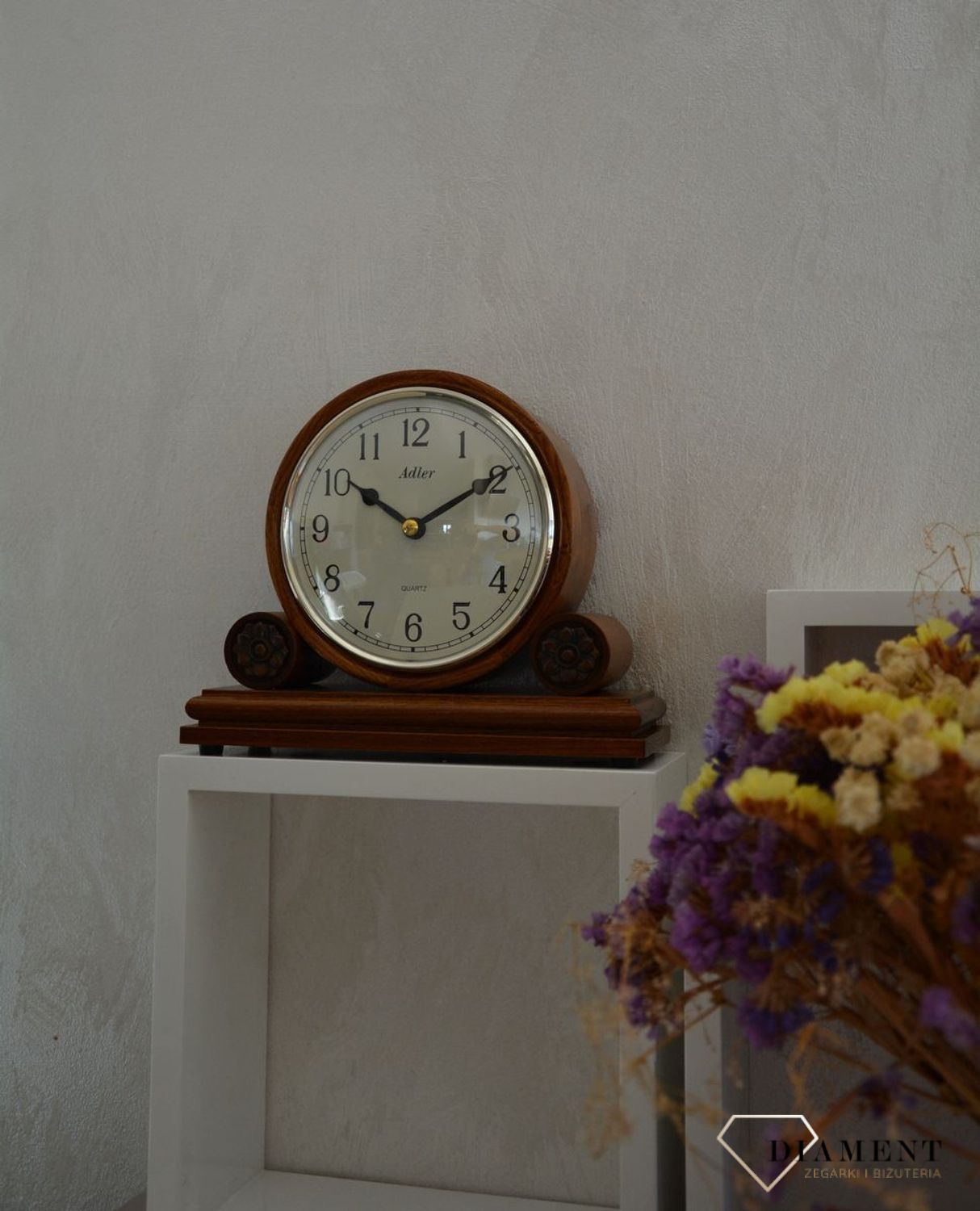 Zegar kominkowy drewniany Adler w kolorze dębu 22005D ⏰ Zegar kominkowy marki Adler w kolorze jasnego dębu z wyraźną tarcza z cyframi arabskimi w kolorze czarnym ⏰ (10).JPG