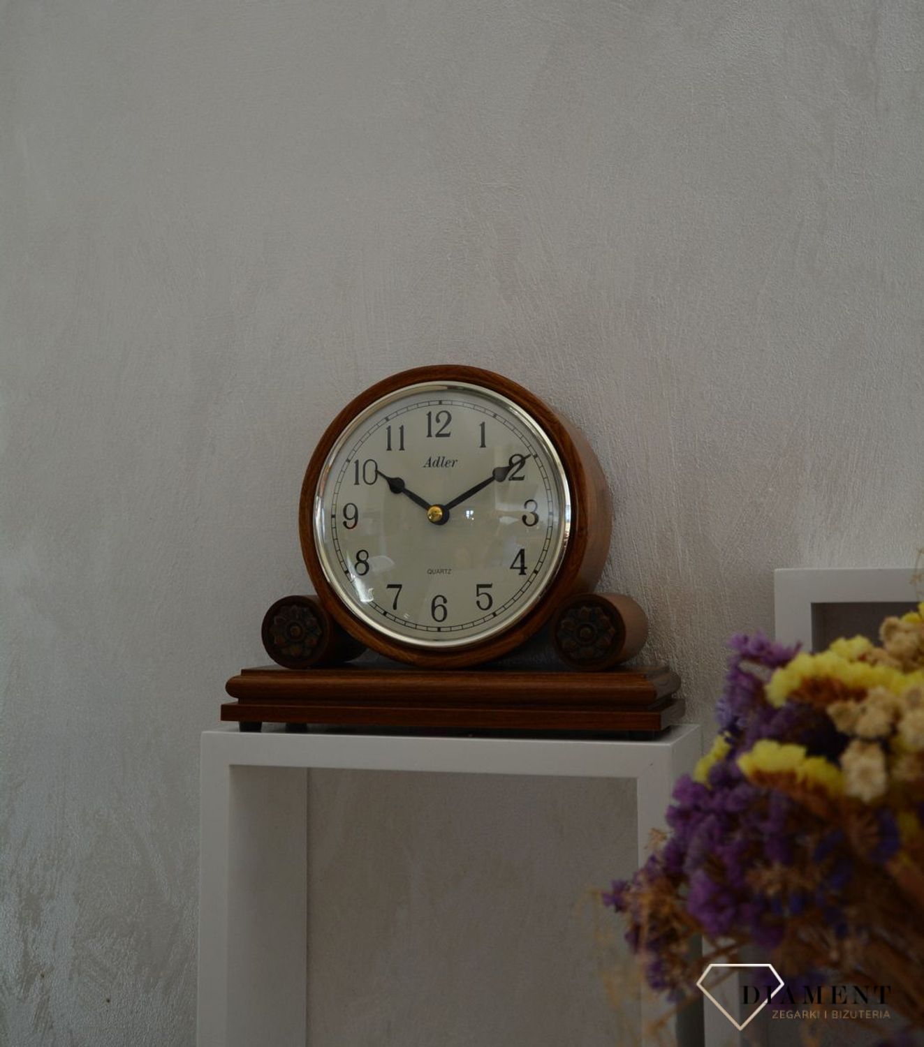 Zegar kominkowy drewniany Adler w kolorze dębu 22005D ⏰ Zegar kominkowy marki Adler w kolorze jasnego dębu z wyraźną tarcza z cyframi arabskimi w kolorze czarnym ⏰ (10).JPG