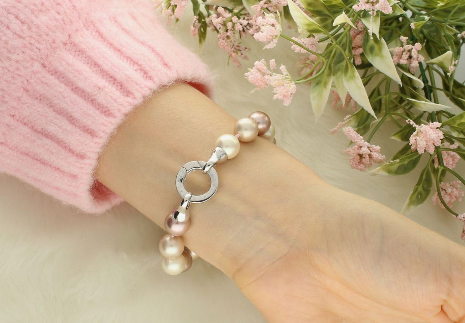 Bransoletka Florenzo Castello z perłopławów 12 mm – beżowe perły, srebro 925 (2).jpg