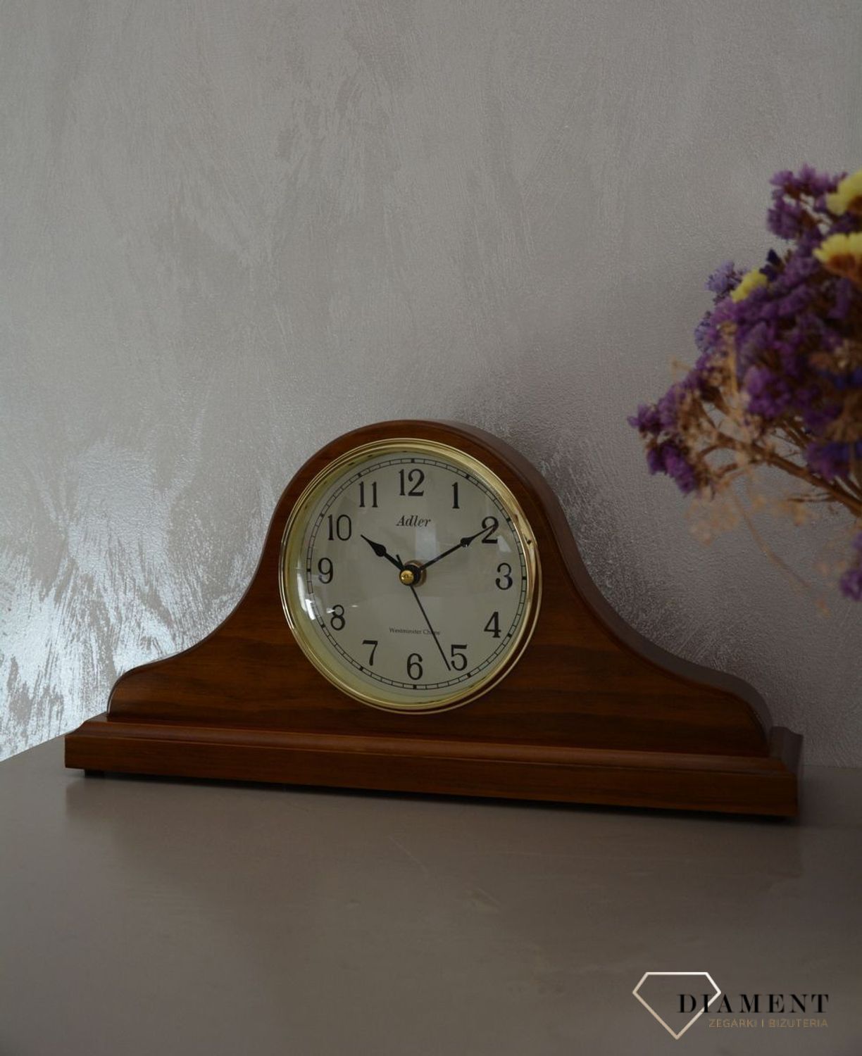 Zegar kominkowy drewniany Adler dąb 22012D ⏰ Zegar kominkowy wykonany z drewna w kolorze dębu ⏰ Tarcza zegara w kolorze jasnym z ciemnymi, czarnymi cyframi arabskimi ⏰ (1).JPG