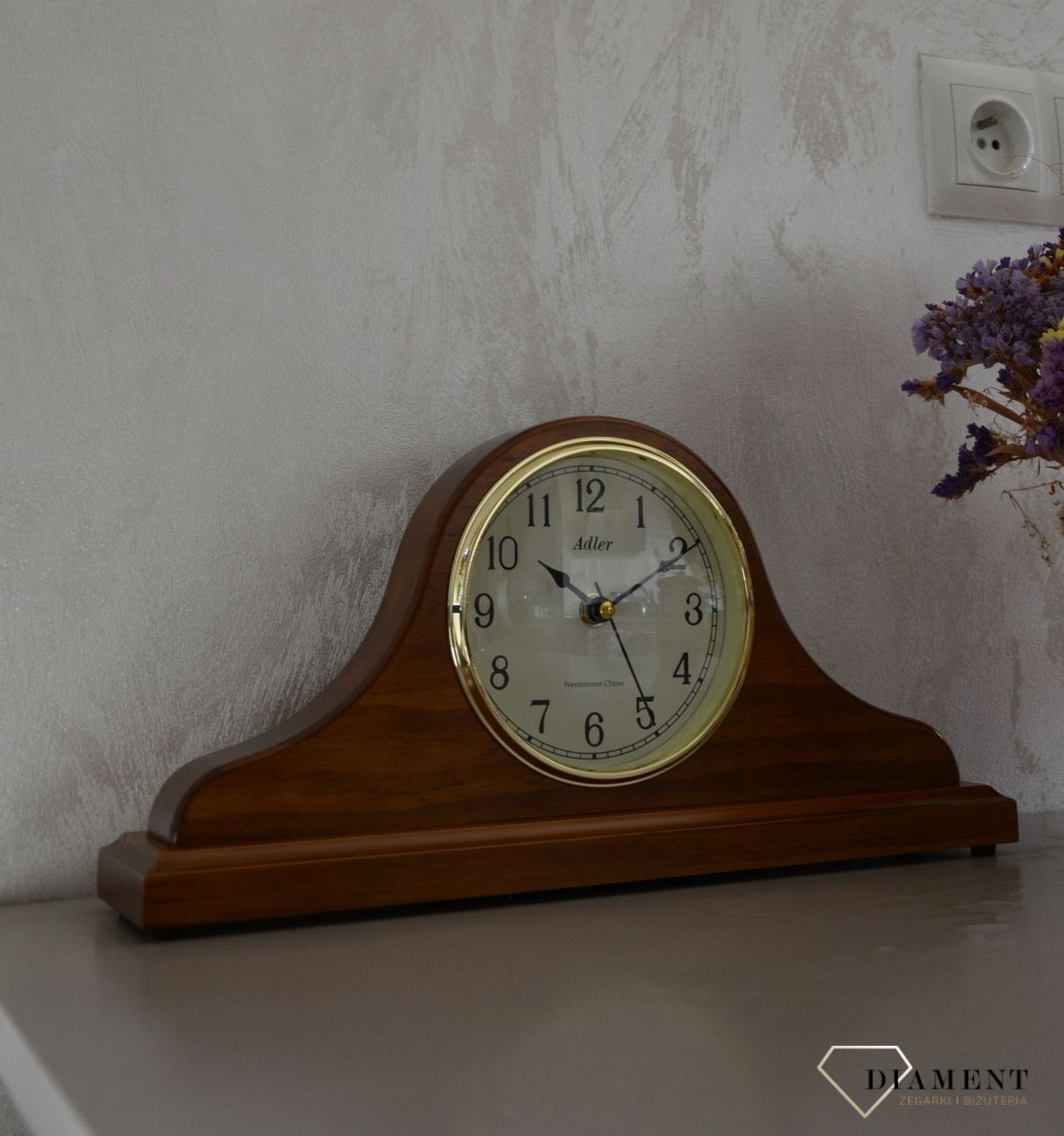 Zegar kominkowy drewniany Adler dąb 22012D ⏰ Zegar kominkowy wykonany z drewna w kolorze dębu ⏰ Tarcza zegara w kolorze jasnym z ciemnymi, czarnymi cyframi arabskimi ⏰ (1).JPG