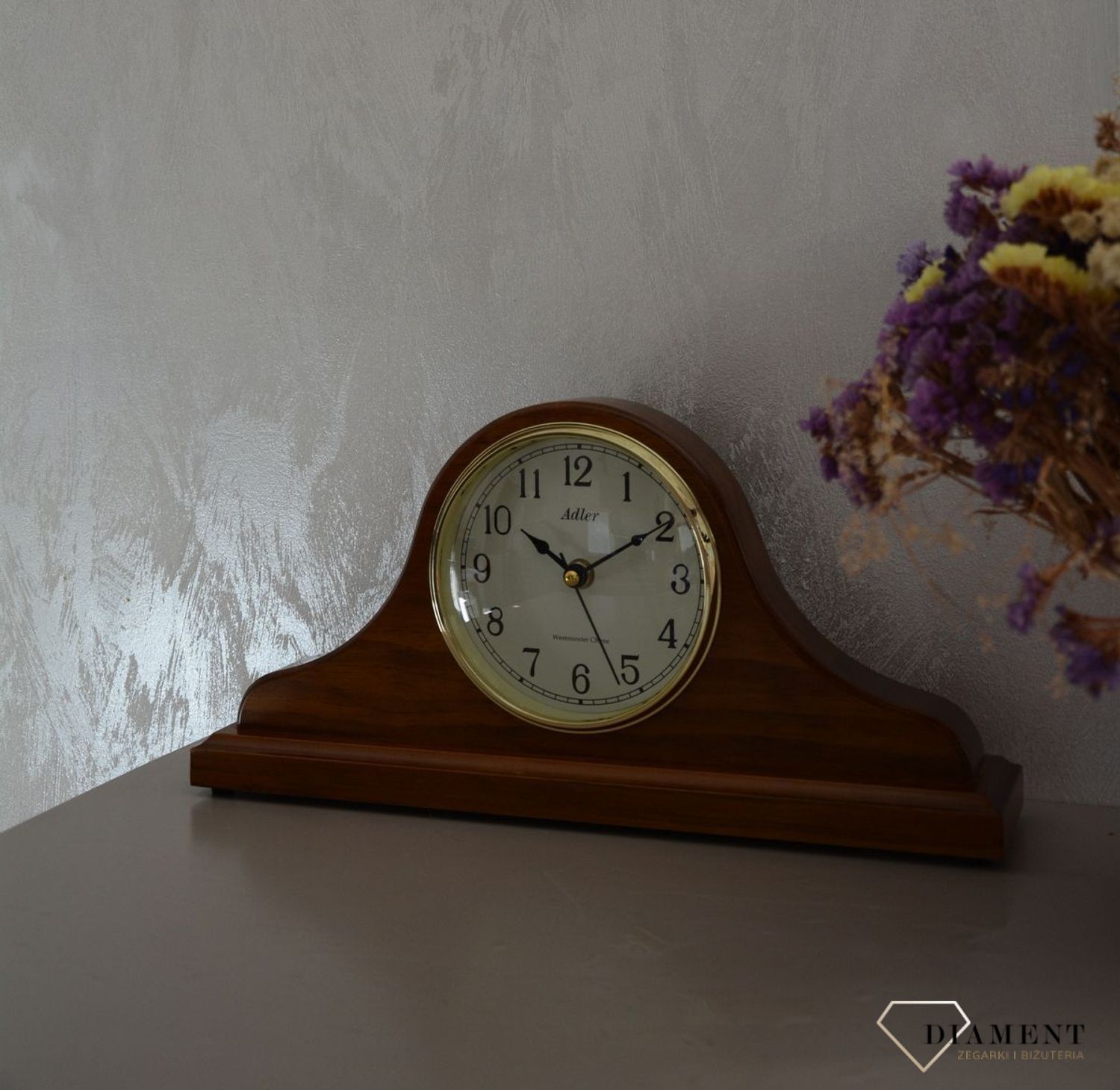 Zegar kominkowy drewniany Adler dąb 22012D ⏰ Zegar kominkowy wykonany z drewna w kolorze dębu ⏰ Tarcza zegara w kolorze jasnym z ciemnymi, czarnymi cyframi arabskimi ⏰ (1).JPG