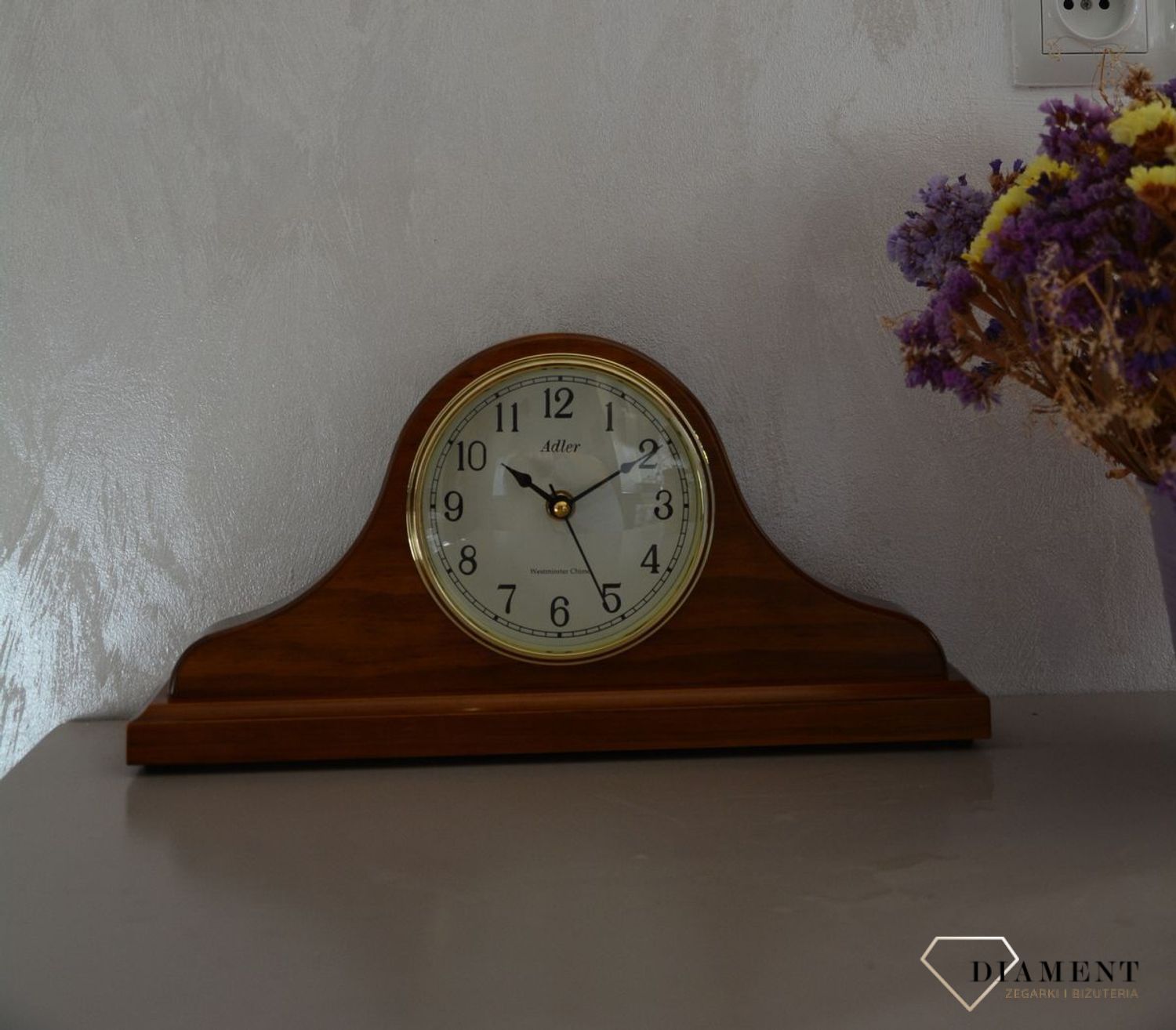 Zegar kominkowy drewniany Adler dąb 22012D ⏰ Zegar kominkowy wykonany z drewna w kolorze dębu ⏰ Tarcza zegara w kolorze jasnym z ciemnymi, czarnymi cyframi arabskimi ⏰ (1).JPG