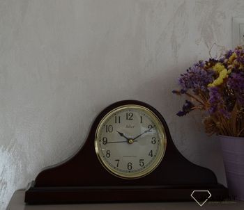 Zegar kominkowy Adler ciemny brąz 22012W ⏰ Zegar kominkowy w kolorze mahoniu z wyraźną tarczą w kolorze beżowym z cyframi arabskimi w kolorze czarnym ⏰ (24).JPG