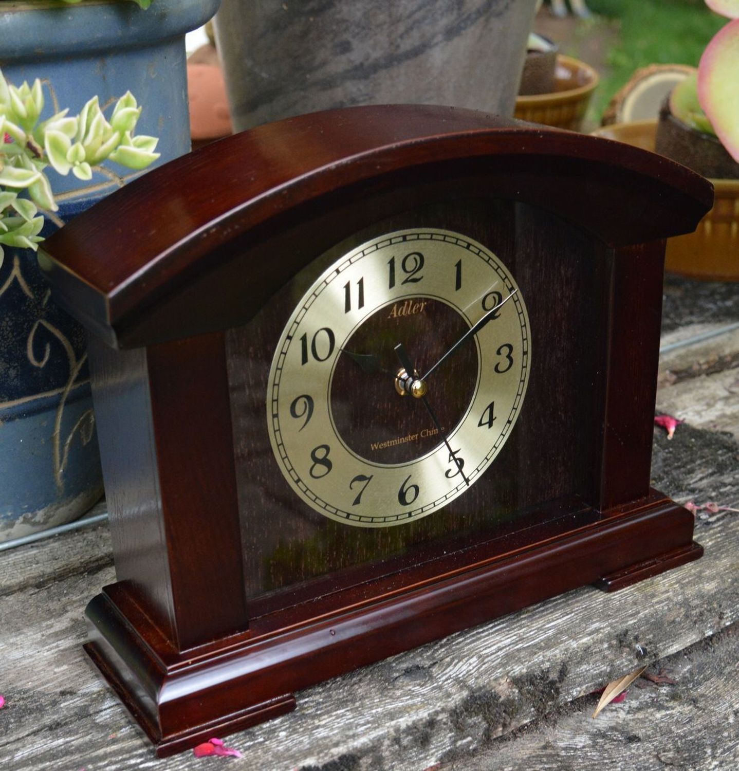 Zegar kominkowy drewniany wenge Adler 22086W. Zegar kominkowy, kolor wenge ze złotą tarczą i cyframi arabskimi  (6).JPG