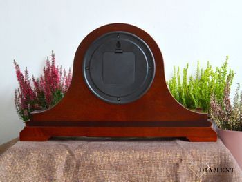 Zegar kominkowy drewniany Adler 22130W w kolorze ciemnego brązu z czytelną tarczą i ozdobnym ornamentem ⏰ Zegary kominkowe ✓ zegary drewniane (1).JPG