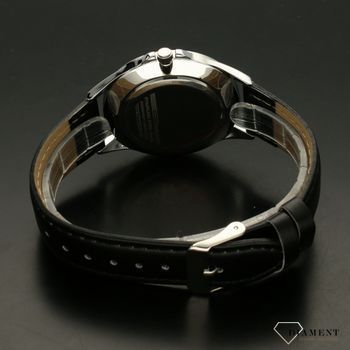 Zegarek męski TIMEMASTER 231-1 klasyczny na pasku. Zegarek męski. Zegarek męski o klasycznym wyglądzie na czarnym skórzanym pasku, sprzączka w kolorze srebrnym. Tarcza zegarka w kolorze białym z czarnymi, czytelnymi cyframi (5).jpg