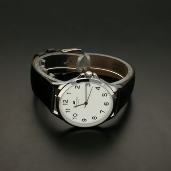 Zegarek męski Timemaster 231-7 klasyczny na pasku. Zegarek męski. Zegarek męski o klasycznym wyglądzie na czarnym skórzanym pask (4).jpg