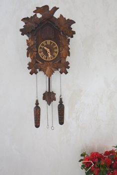 Zegar ścienny drewniany 'Jaskółka' domek z kukułką Adler 24014W zegar z kolekcji zegarów z kukułką w kolorze ciemnego orzecha ✓Zegary ścienne✓Zegar z kukułką ✓ Zegary szafkowe (9).JPG