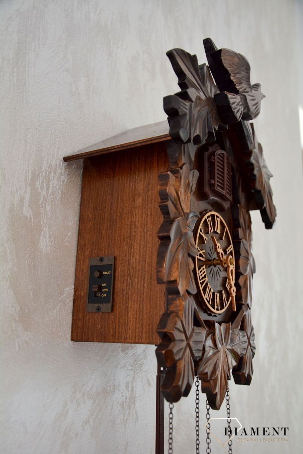 Zegar ścienny drewniany 'Jaskółka' domek z kukułką Adler 24014W zegar z kolekcji zegarów z kukułką w kolorze ciemnego orzecha ✓Zegary ścienne✓Zegar z kukułką ✓ Zegary szafkowe (6).JPG