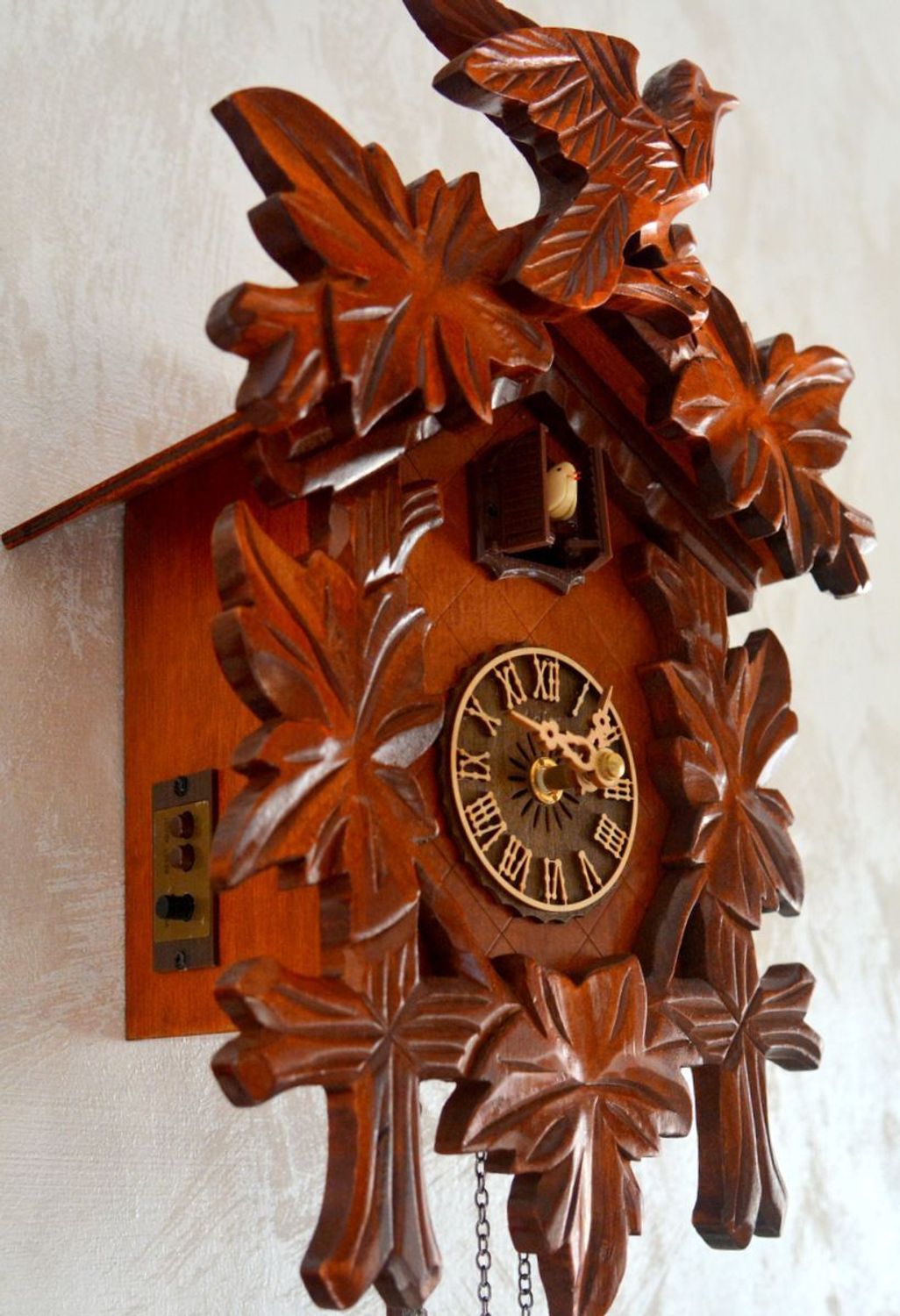 Zegar ścienny z kukułką Adler 24026W Wenge – Drewniany, Kwarcowy (2).JPG