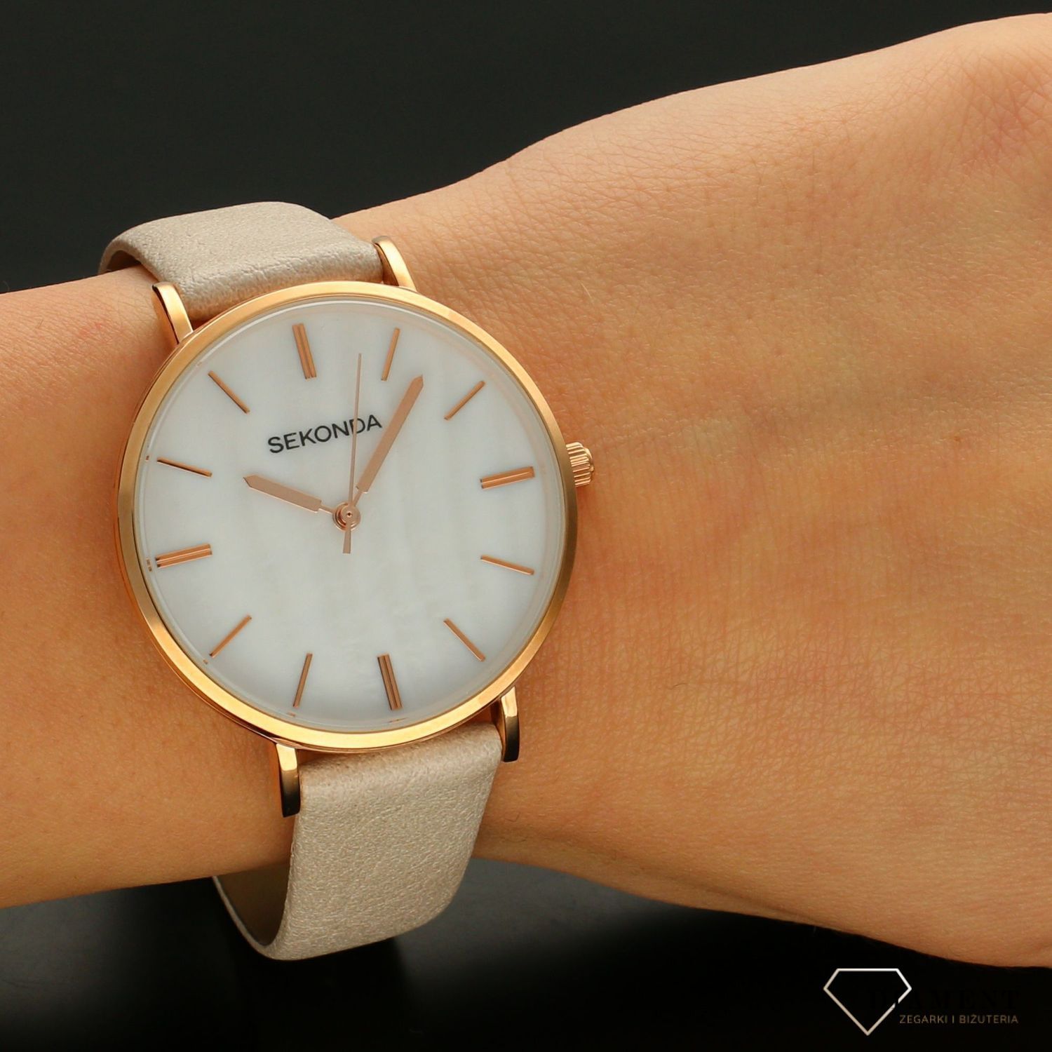 Zegarek damski Sekonda ' Perłowe wnętrze' 2635.jpg
