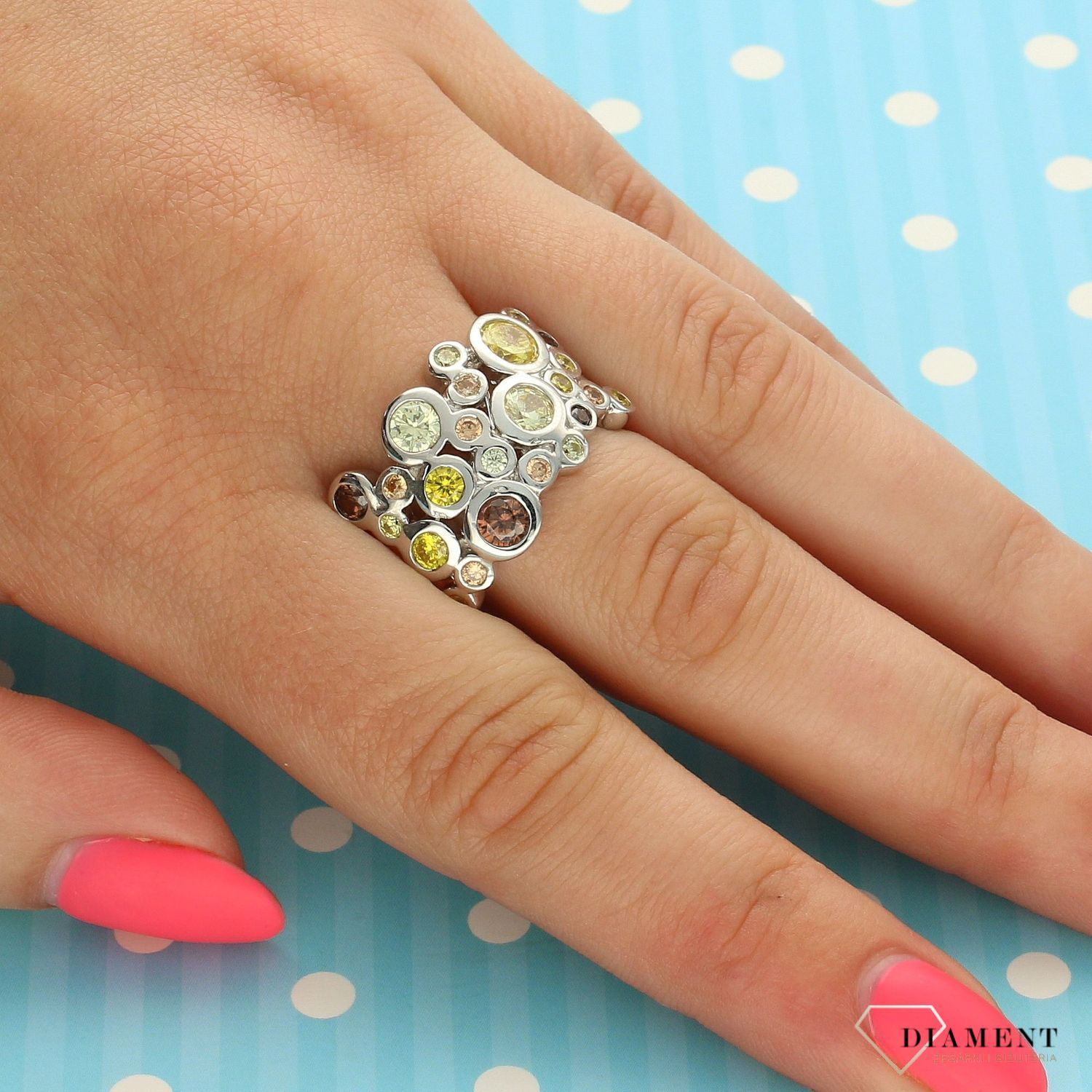 Srebrny pierścionek 925 'Iskrzący blask' 270280070850Z.jpg