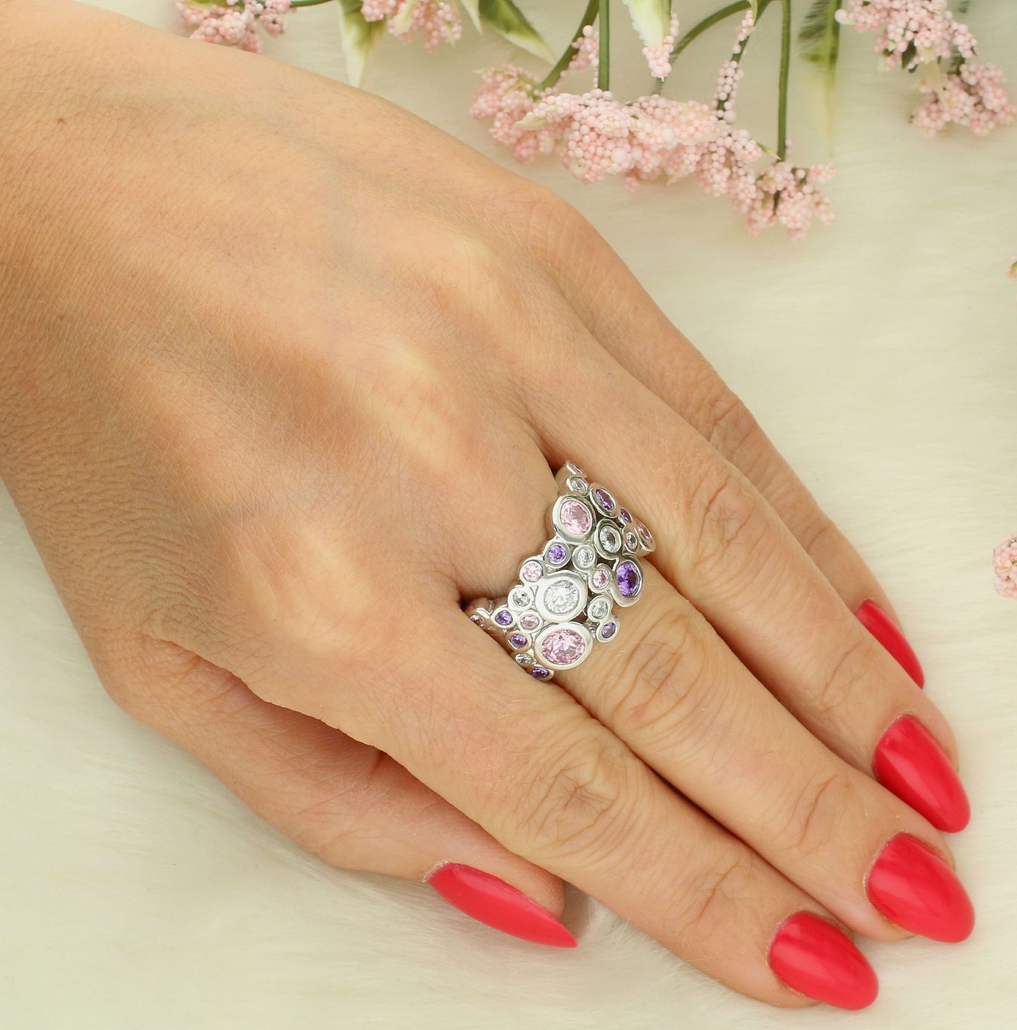 Pierścionek srebrny kolorowa cyrkonia próba 925, 27028007R  Srebrny pierścionek wykonany z najwyższej jakości srebra o prostej formie. Idealny pomysł na prezent dla każdej kobiety. Srebrny2.jpg