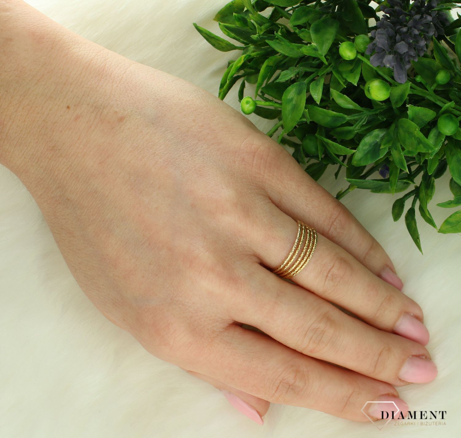 Srebrny pierścionek damski 925 pokryty złotem rozmiar 11 27033190. Srebrny pierścionek damski. Srebrny Pozłacany pierścionek damski na prezent. Pierścionek pozłacany szeroki. 1.jpg