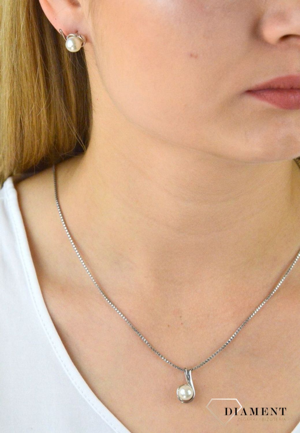 Srebrne kolczyki 925 srebro z perłą 271225800410.jpg