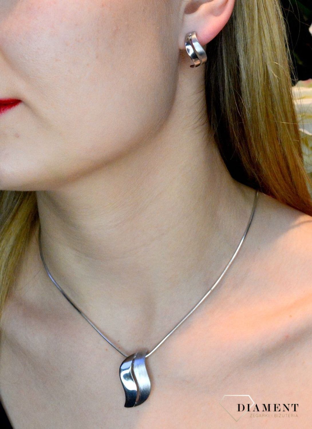 Kolczyki srebrne gładkie 27122973.jpg